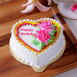 1kg Heart Shaped  cake to Vizag