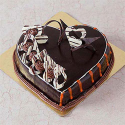 1kg Heart Shaped  cake to Kakinada
