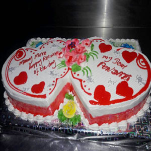 2 Kg Engagement cake to Kakinada