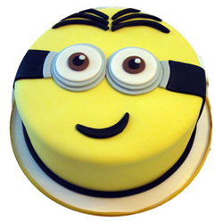 Minion Smiling Fondant Shape Cake to Vizag