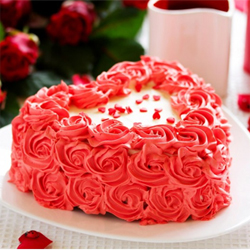 Strawberry Cake 1.5kg to Vizag