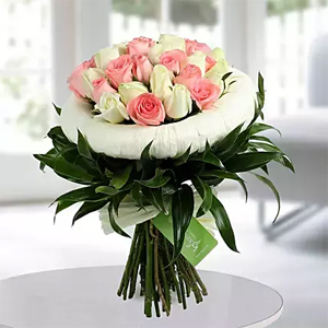  pink and white roses bunch to Vizag