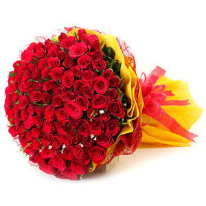 Bunch of 100 red roses  to Kakinada