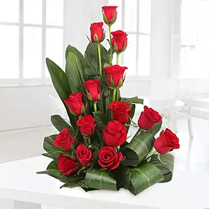 Fiery Red Bouquet to Kakinada