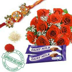 Rakhi With Roses