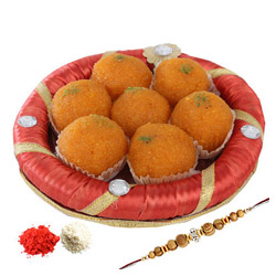 Motichoor Ladoo With Rakhi