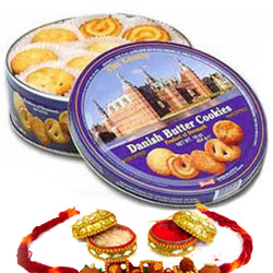 Rakhi with cookies