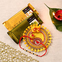 Rakhi With Chocolates 