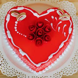 Valentine Special Beautiful Red Couple Fort Dome Showpiece Gift for Birthday,  Anniversary at best price in New Delhi